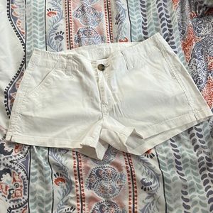 Arizona jeans company White shorts size 1